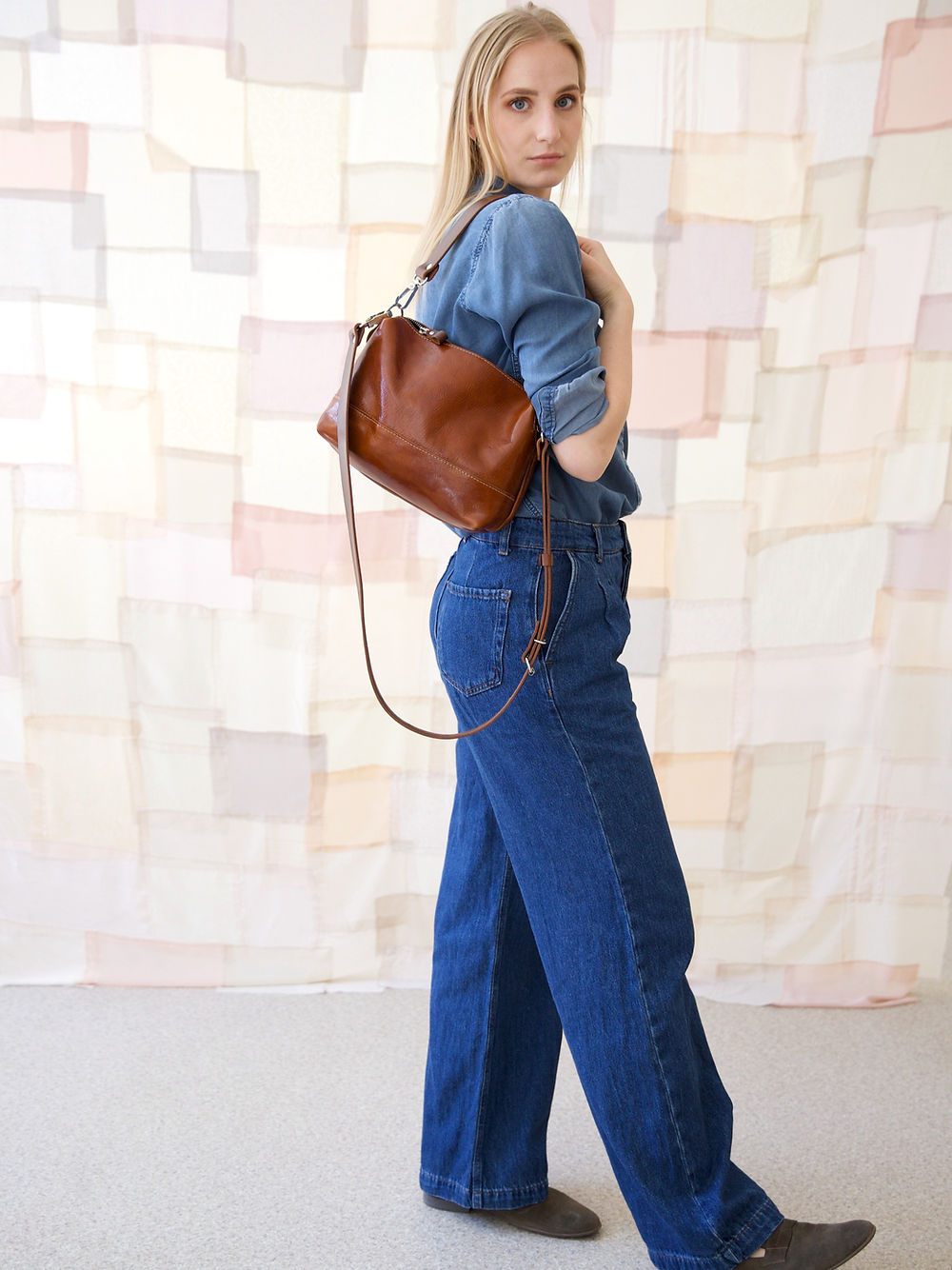ROBIN Leather Handbag with Two Handles - Ginger Brown